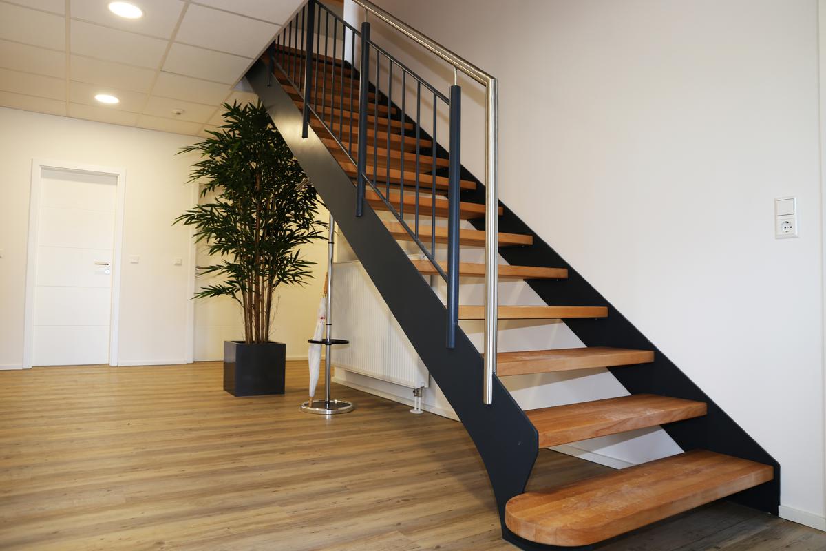 Basic Facts You Need to Know About Straight Staircases