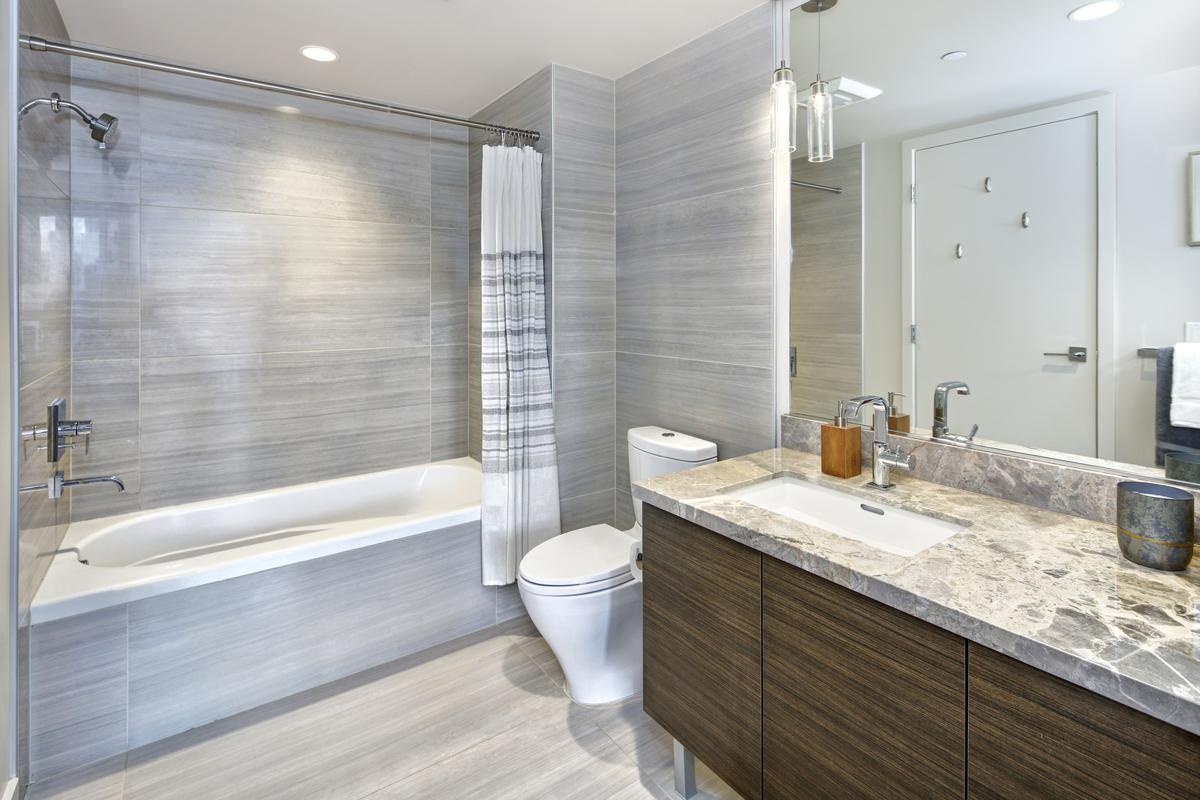 Bathtub Types That Go Well In Classic Bathrooms