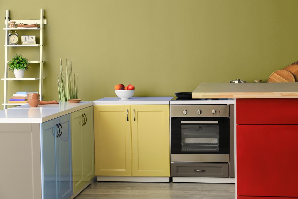 Brighten Up Your Kitchen With Eclectic Colors