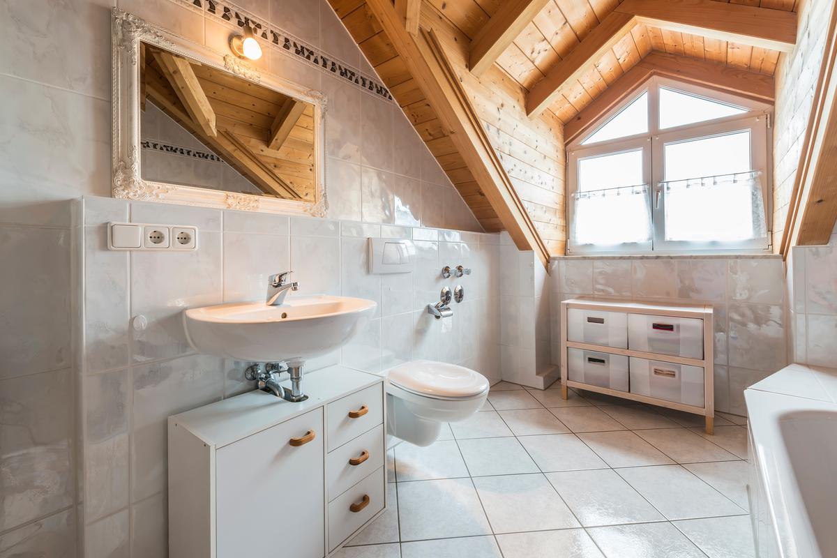 Ceramic and Porcelain Floorings Are Common in Many Bathrooms