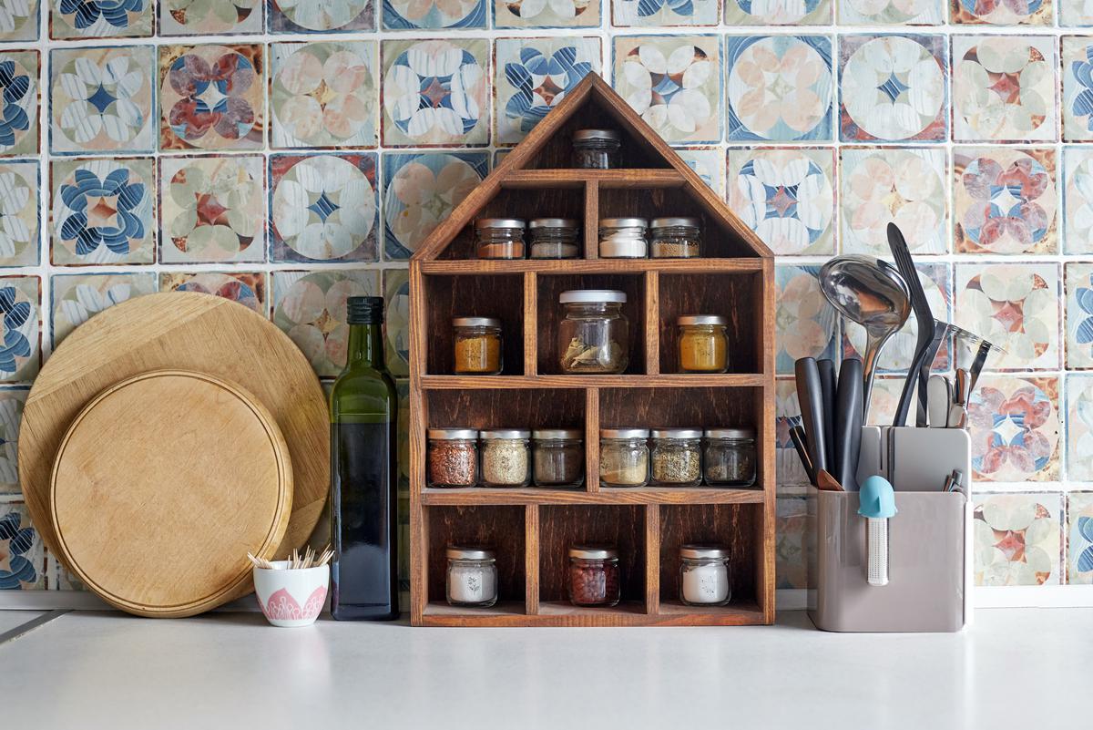 Charming Design Ideas for a Kitchen Pantry