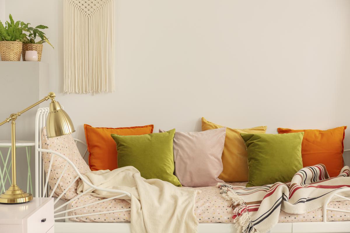 Choosing Materials that Colorfully Define Autumn