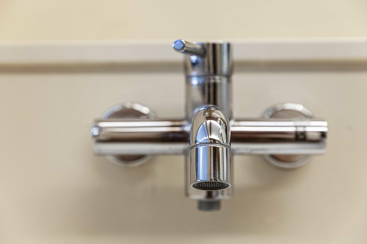Common Problems With Bathtub Disk Faucets and What You Can Do About Them