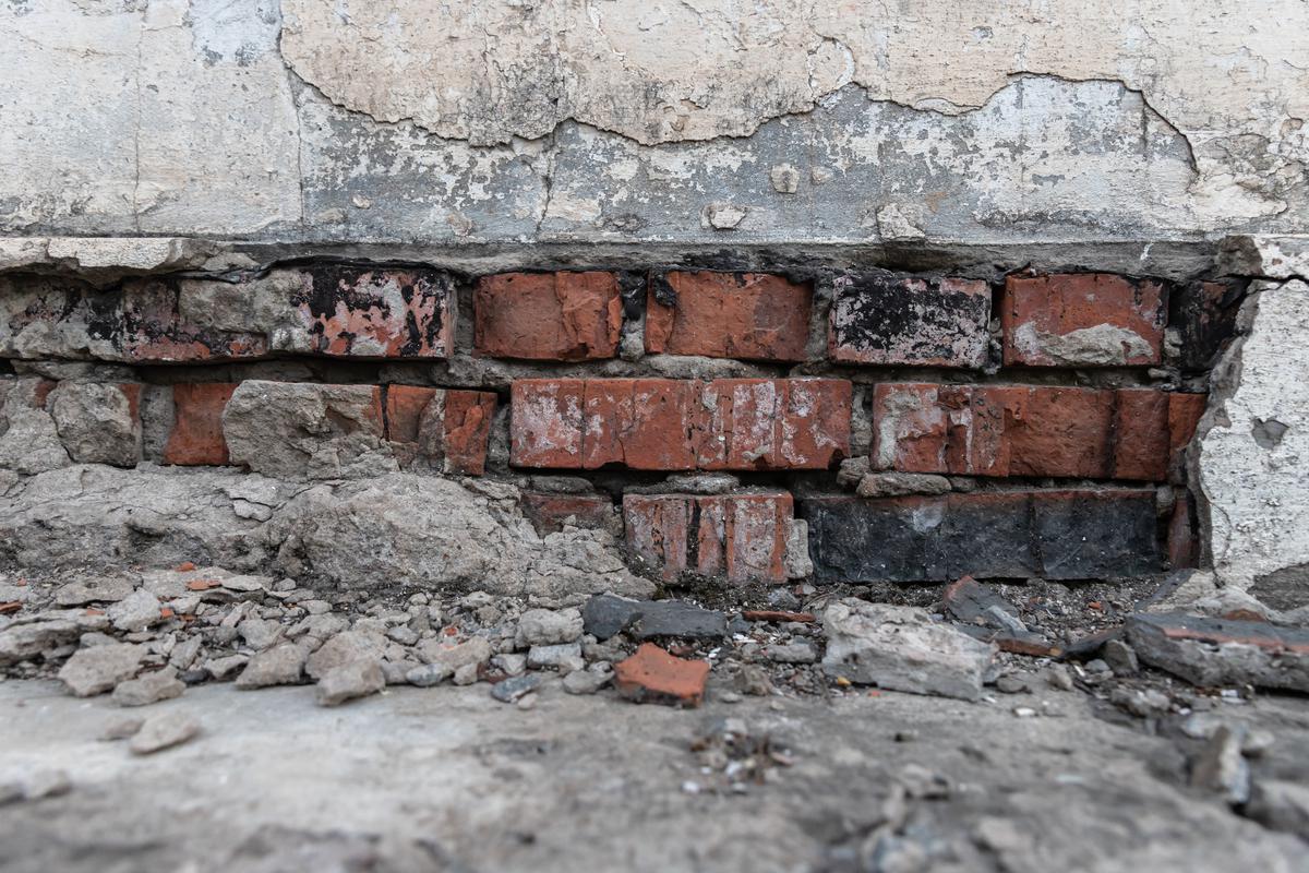 Common Winter Foundation Problems and What to Do About Them