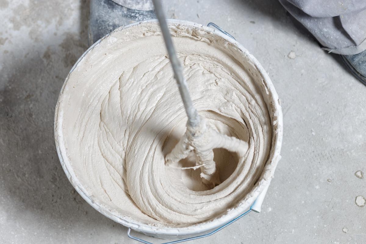 Cut Out the Guesswork With a Premixed Mortar