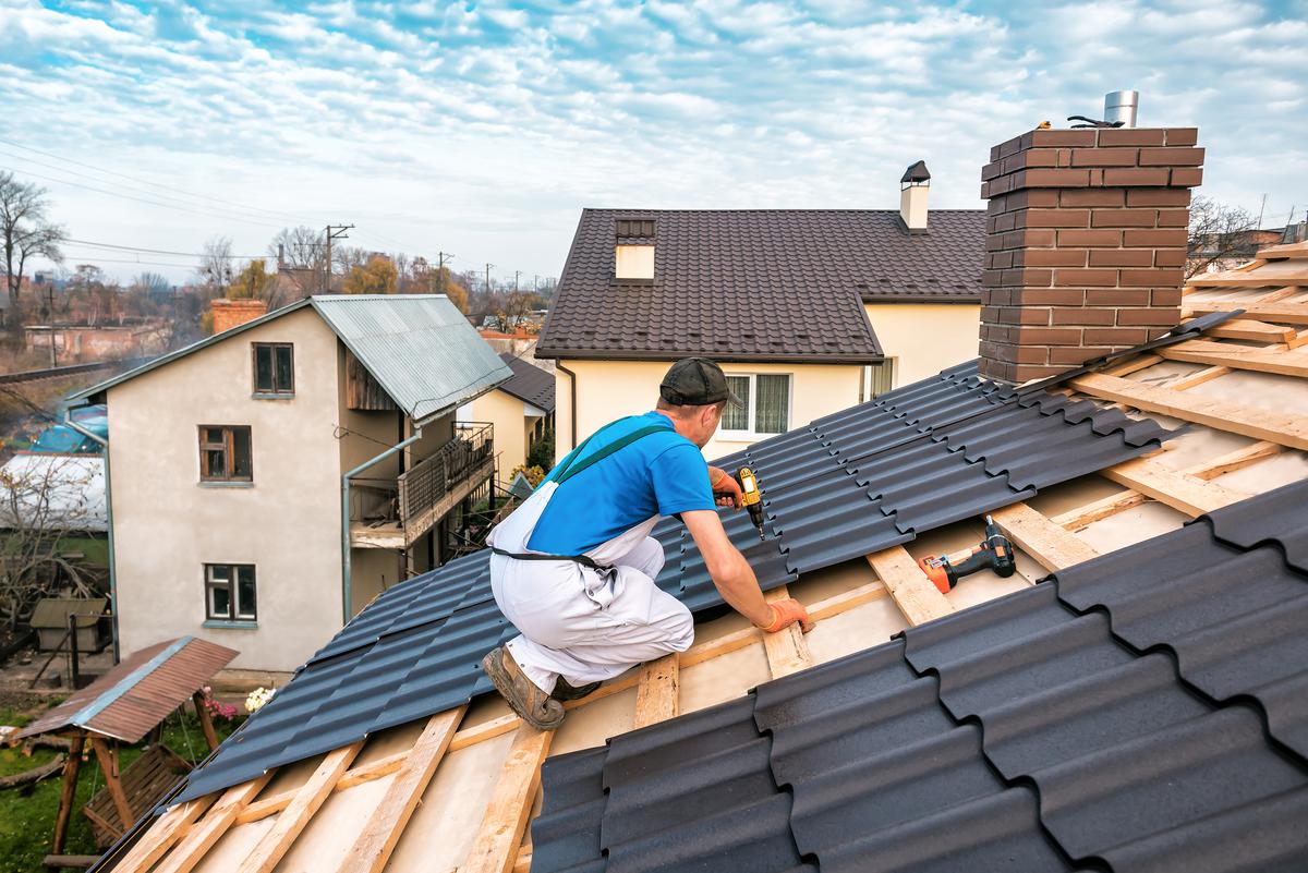 Diligent Maintenance Maximizes Your Tile Roof’s Lifespan