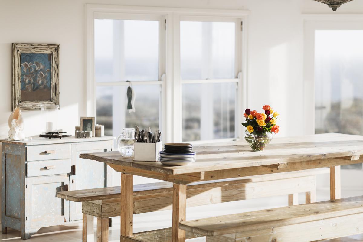 Dining Table and Seating for a Countryside Charm