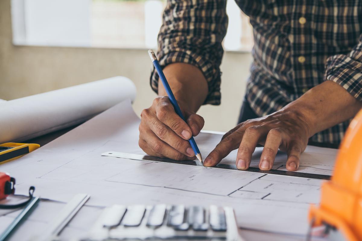 Factors to Consider When Contracting a Professional