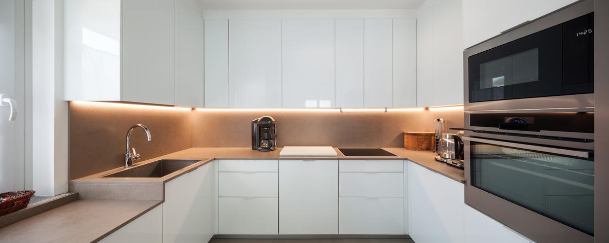 Flat cabinets embody the beauty of minimalism.