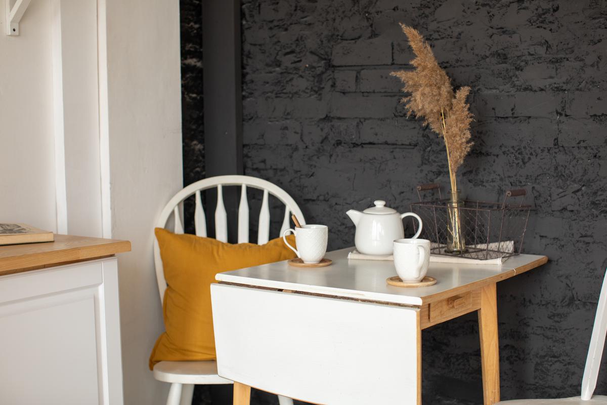 Fold Down Tables Offer Amazing Versatility