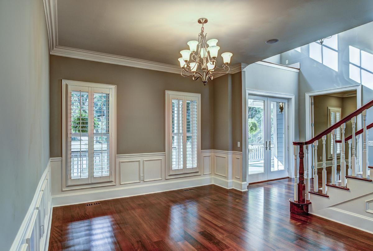 Getting Acquainted With the Not-So-Lost Art of Wainscoting