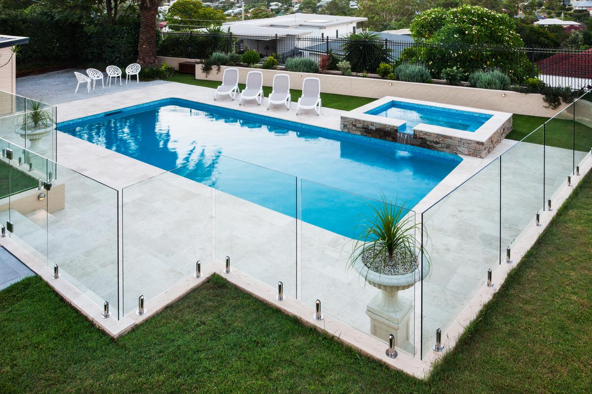 Glass Fences for a Classy Look that Prioritizes Safety