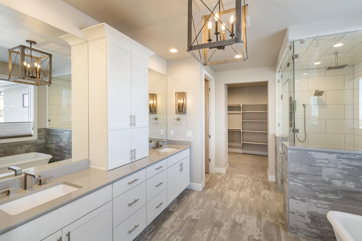 How A Farmhouse Design Can Look Elegant As Well
