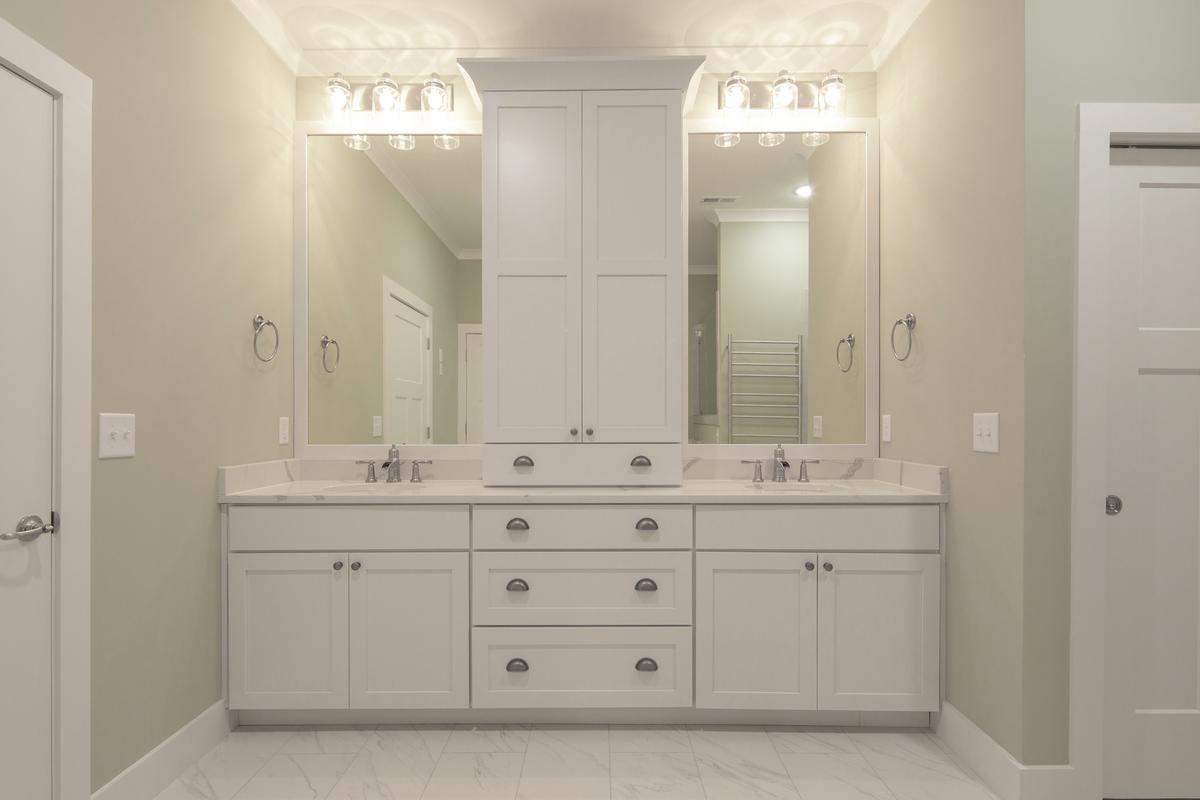 How Parents Can Use Jack and Jill Bathrooms for Their Parental Needs