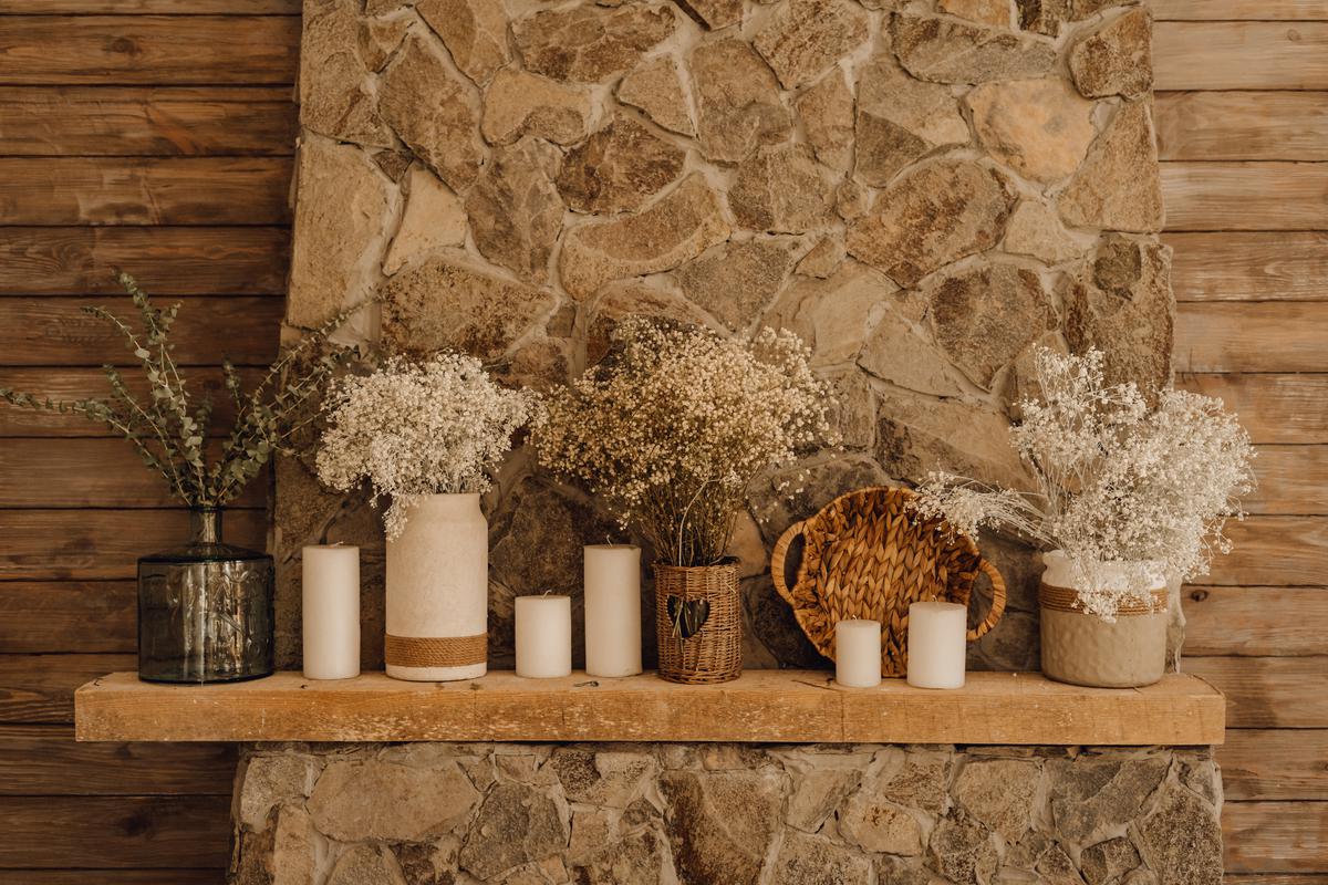 How to Decorate Your Rustic Mantel for the Winter Season