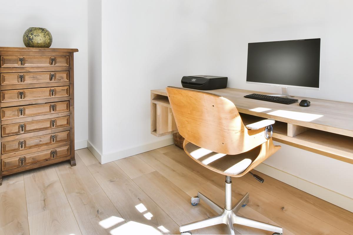 How to Maximize Space Without Skimping on Workspace