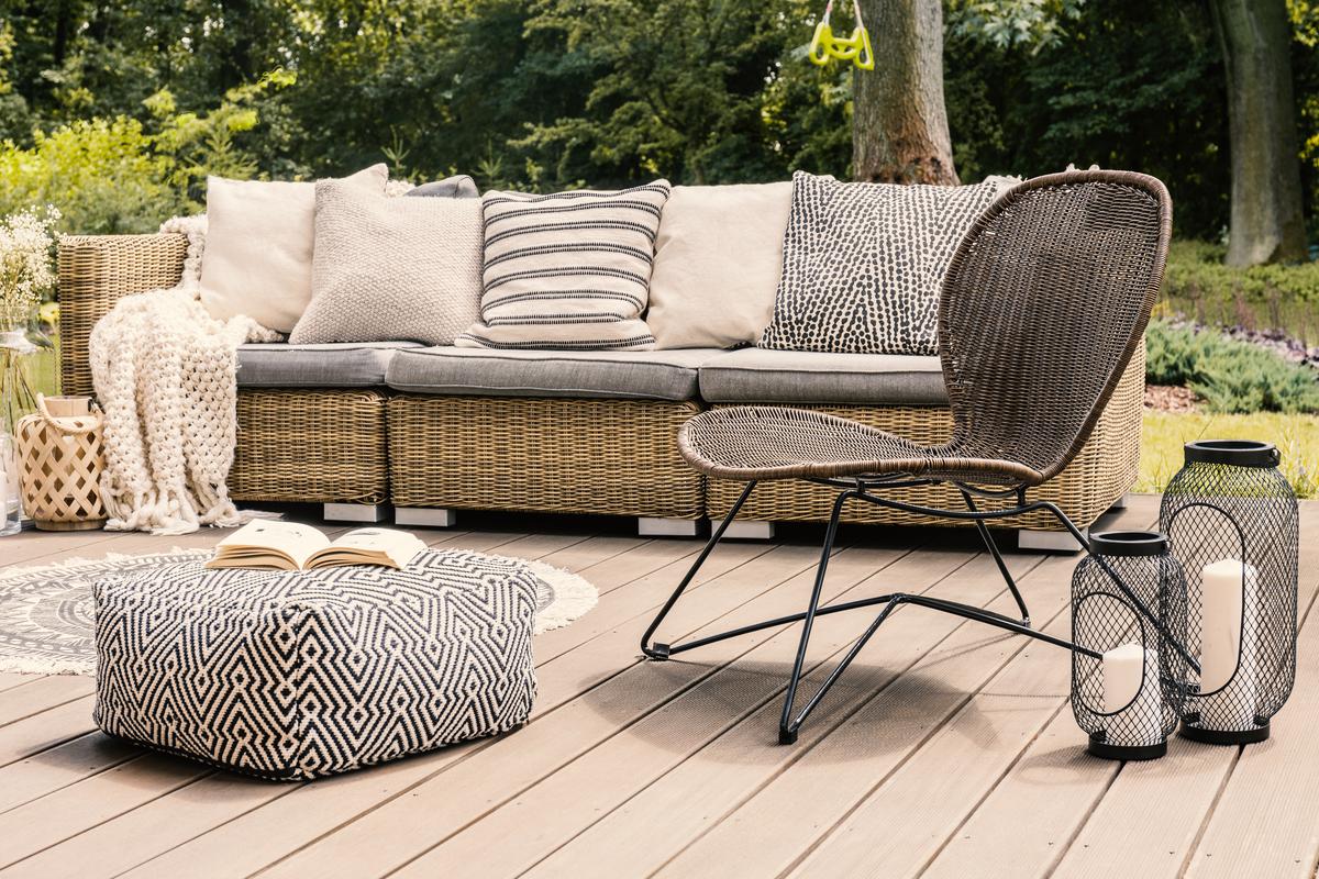 Incorporating Your Backyard Into Your Living Space Would Make Your Life More Aesthetically-Pleasing