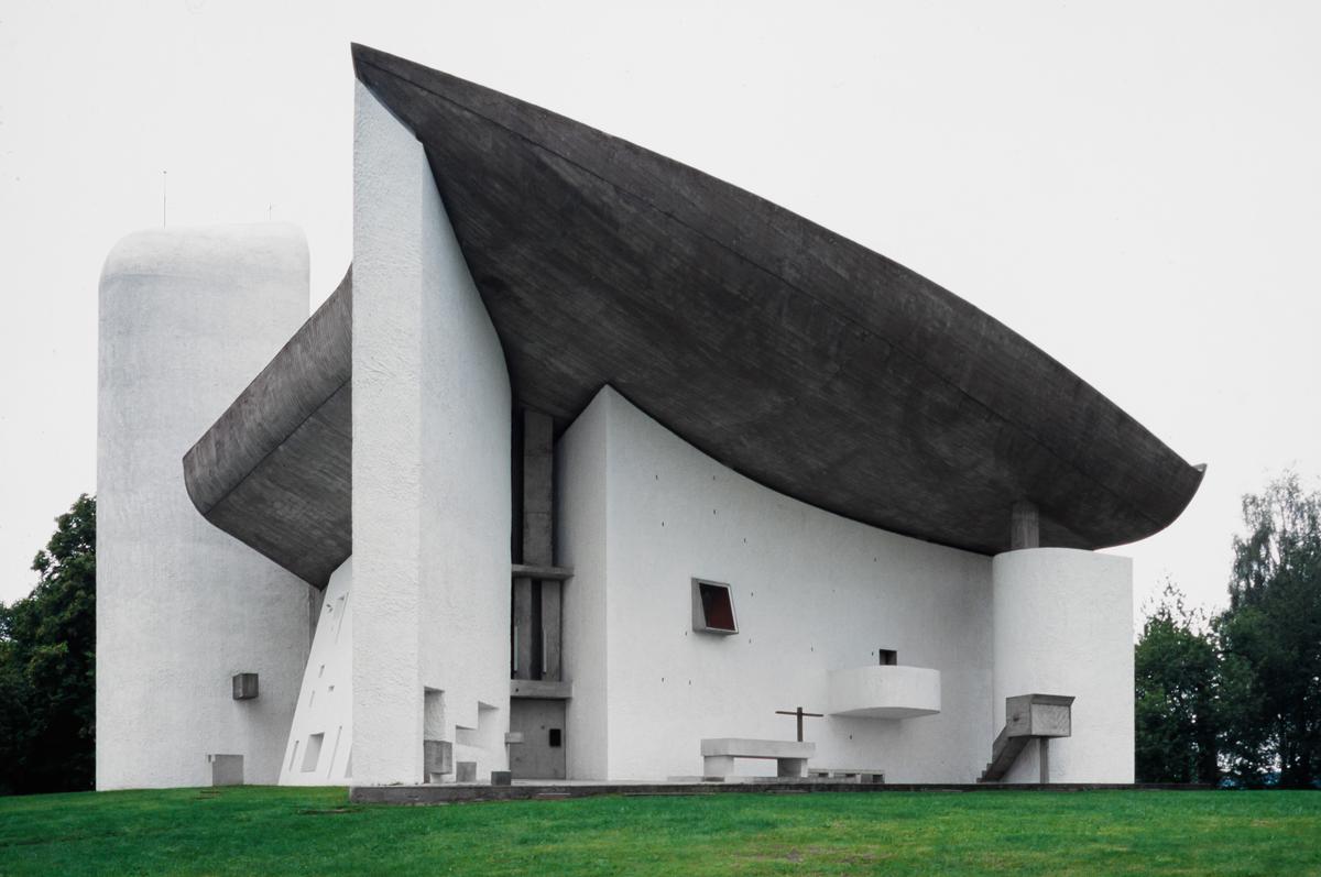 Le Corbusier’s Unique Take On the Church Notre Dame Du Haut