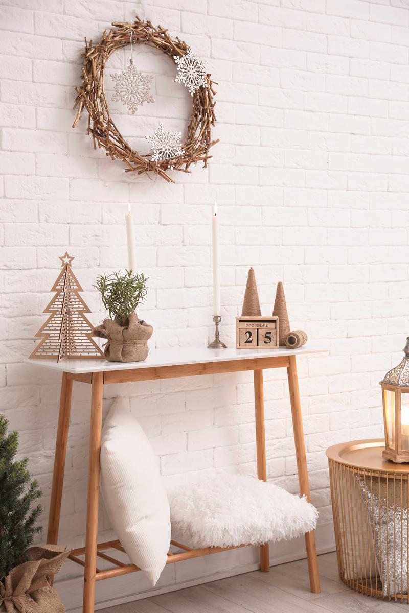 Make-Shift Mantel Ideas for Your Seasonal Decor