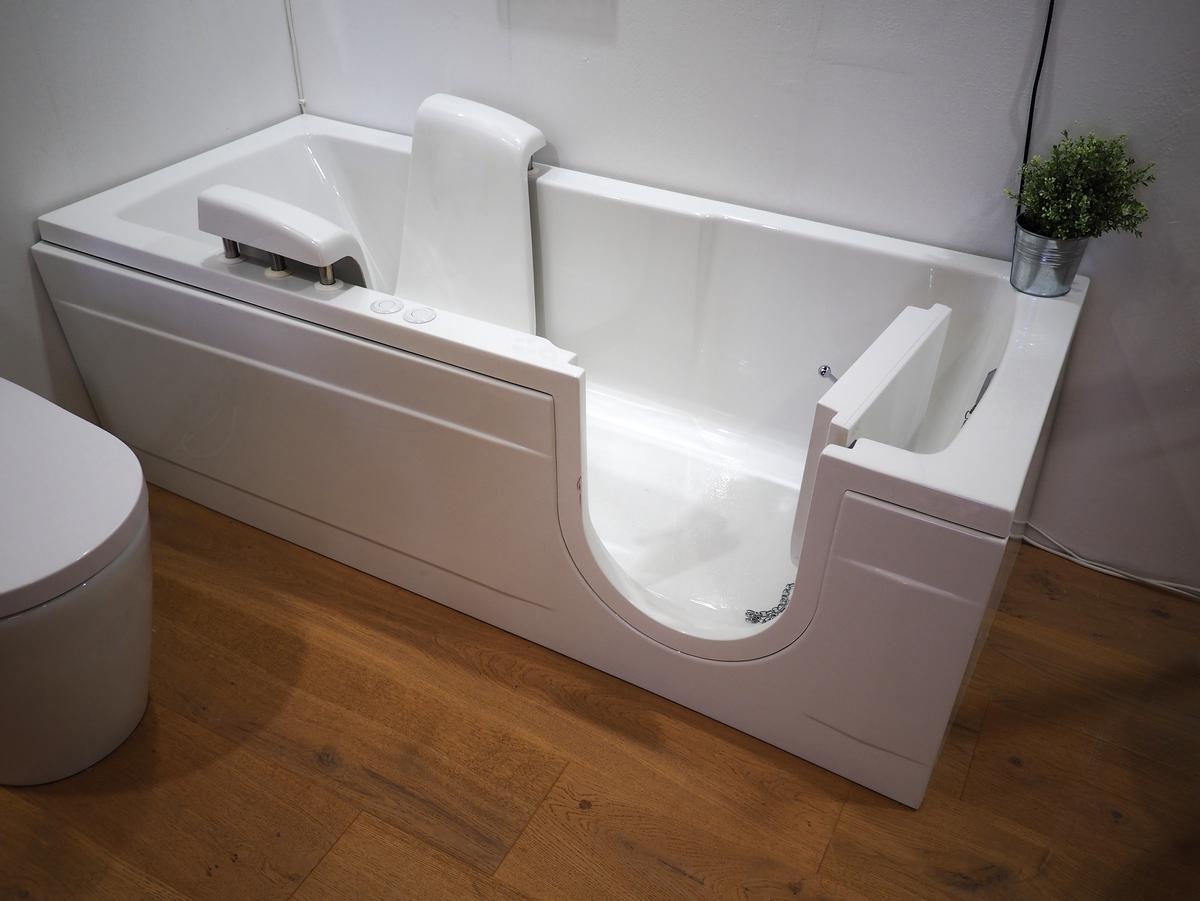 Modern Bathroom Innovations for More Accessibility