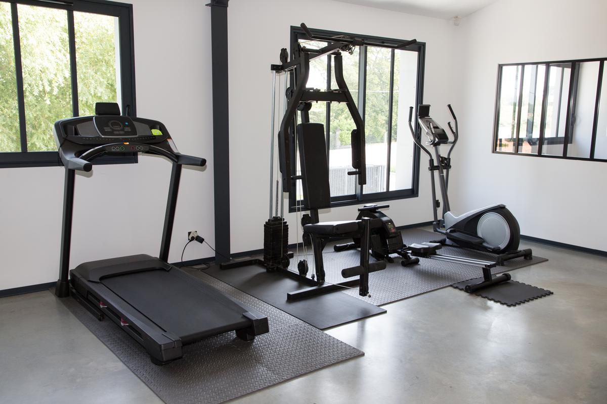 Creating a Home Fitness Studio: Tips For Fitness Junkies