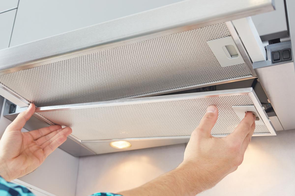 Equip, Read, and Safeguard: The essentials for a successful range hood installation.
