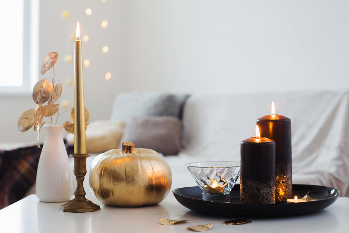 Setting the Winter Mood With Decorative Candles