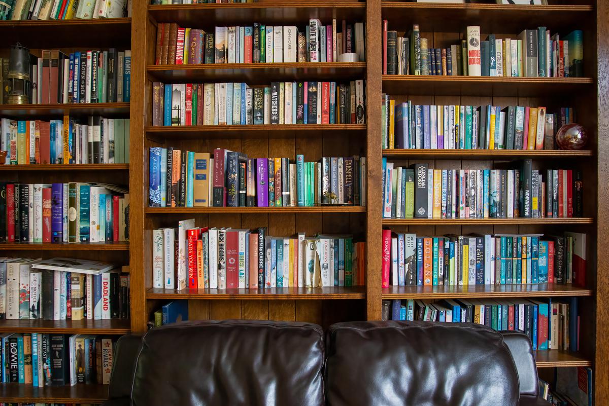 Shelving Solutions for a Home Library