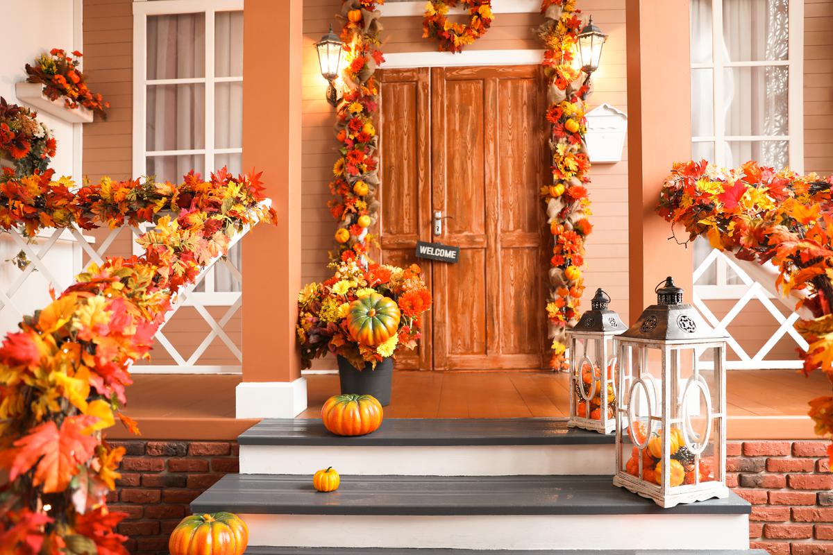 Sprucing up Your Home Decor for the Fall Season Is Easier With Fall Leaves