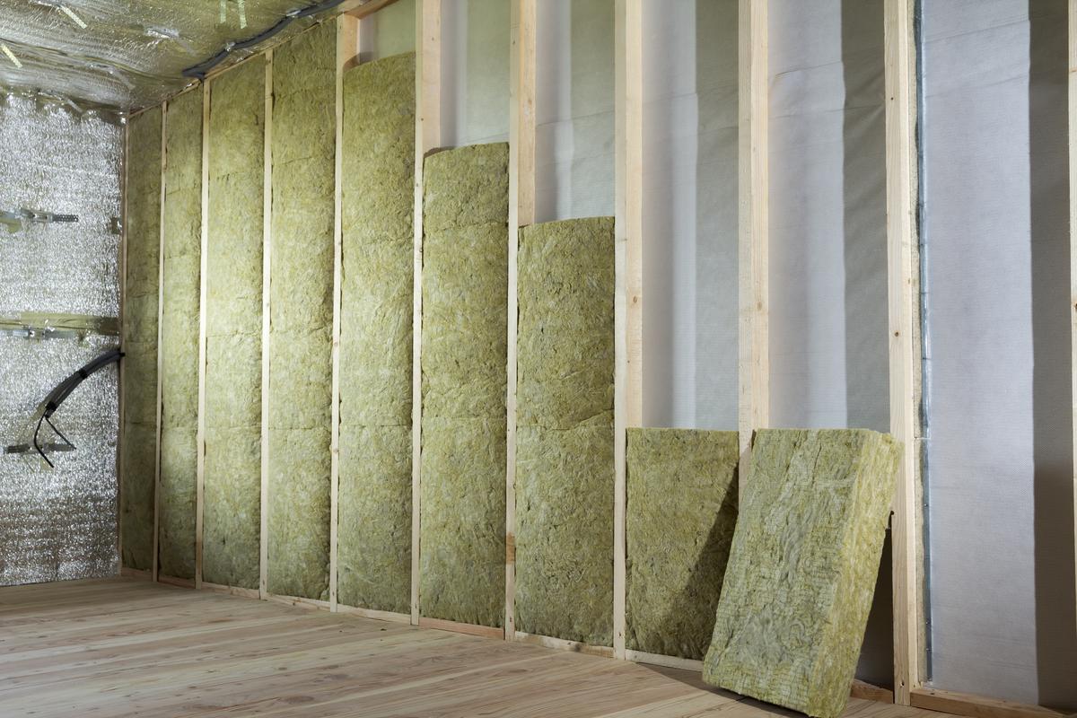 How To Insulate Your Garage Walls All By Yourself