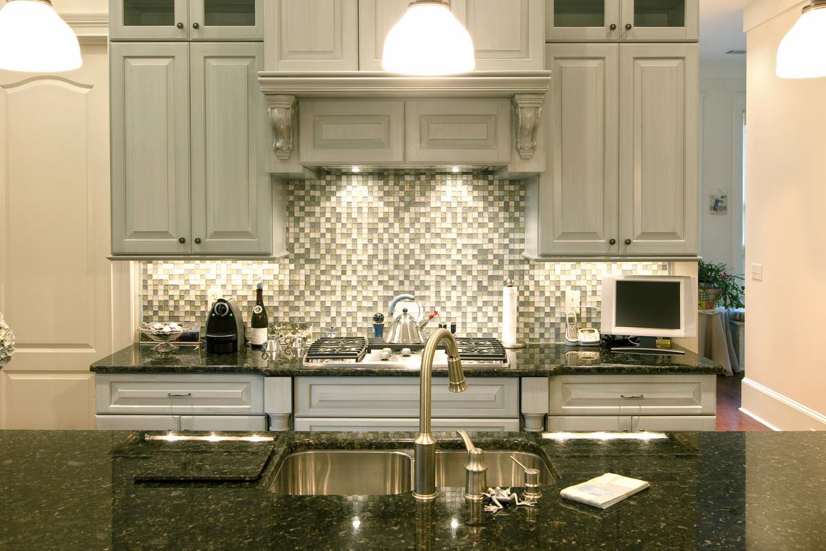 The Subtle Gleam of Glass Tile Kitchen Backsplash