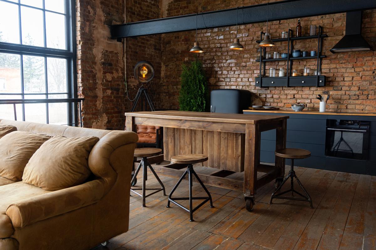 The Worn Look that Imparts Character to a Space without Compromising Quality