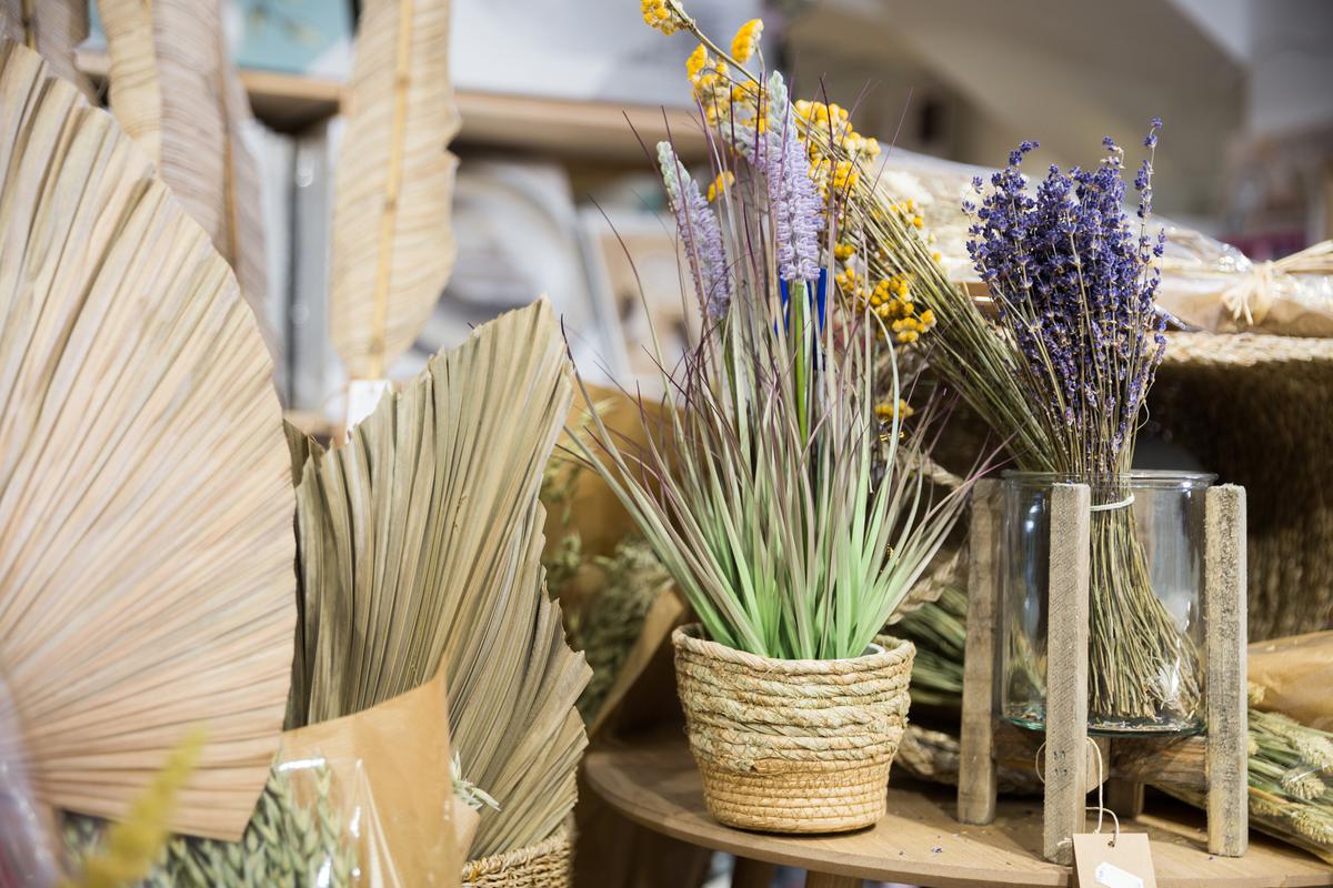 Tips On Making Faux Plants More Authentic