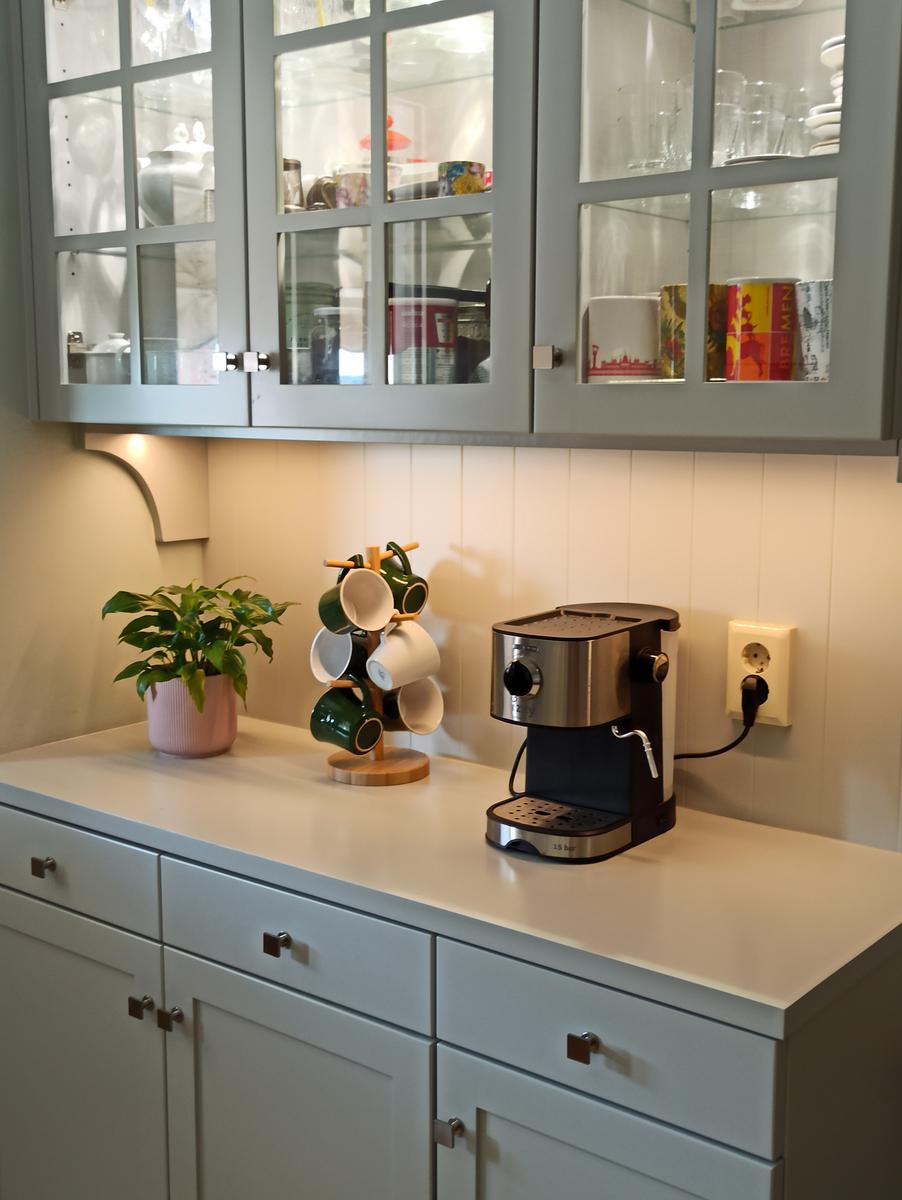 Traditional Coffee Corner Arrangement That Is Also Practical