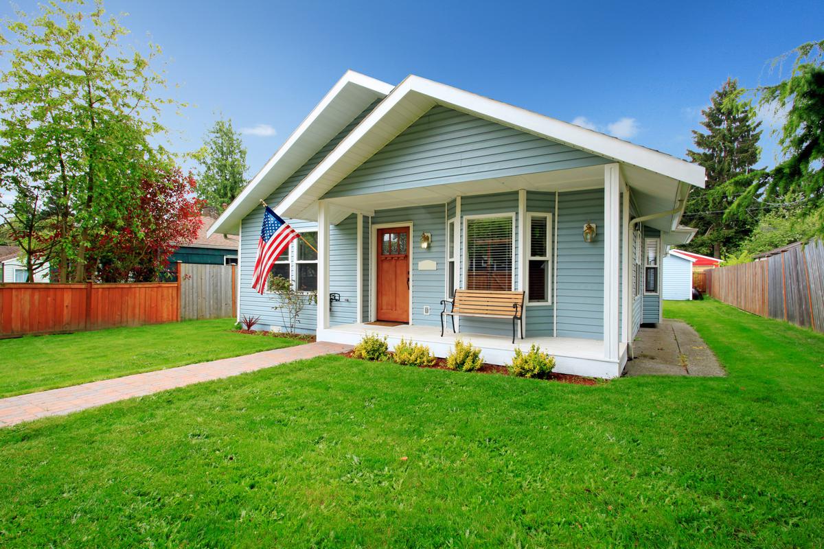 Trick Your Neighbors With a Traditional Homey Home With Your Modular Structure