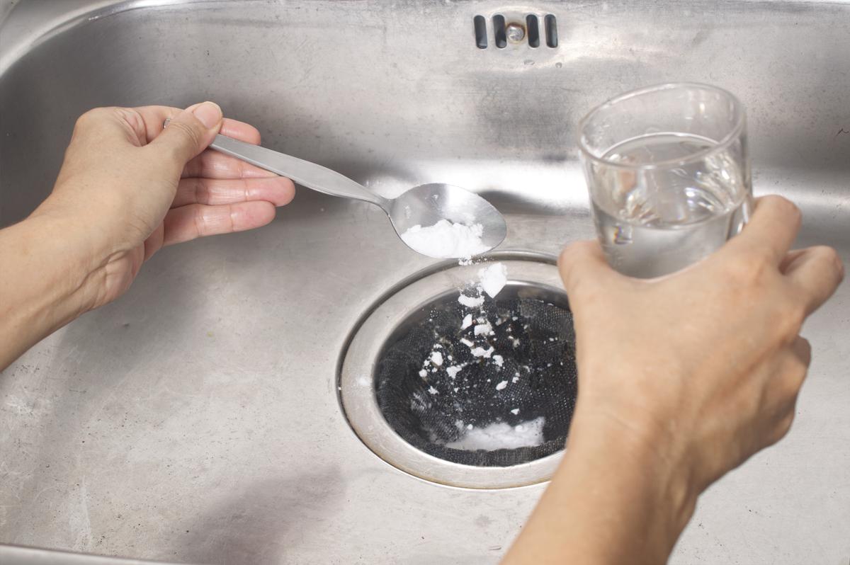 What Are Some Common Ways to Unblock a Sink Drain?