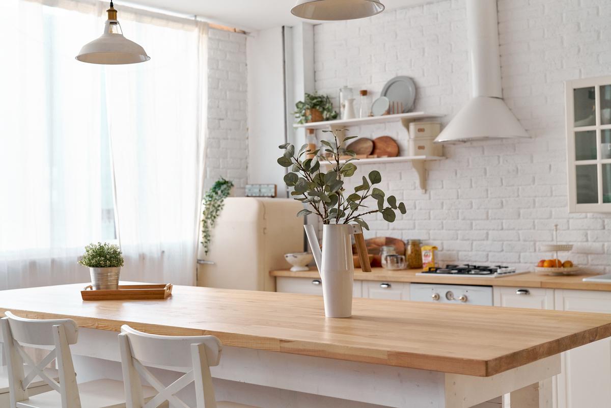 What Makes Oak Tables So Preferable