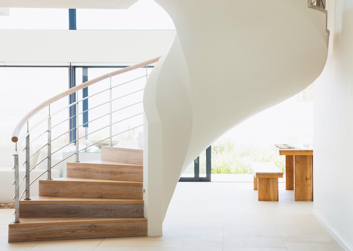 What You Should Know About Railings