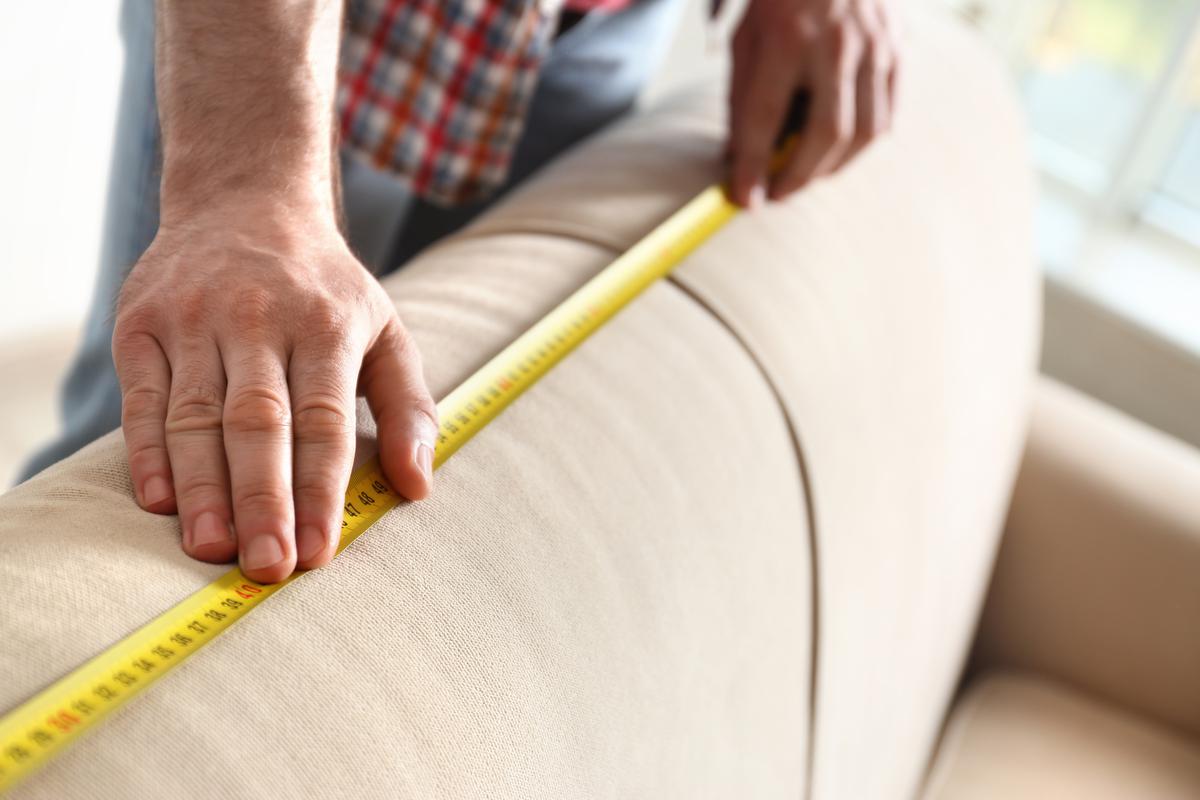 Why Measurements Are Important When Recovering A Couch