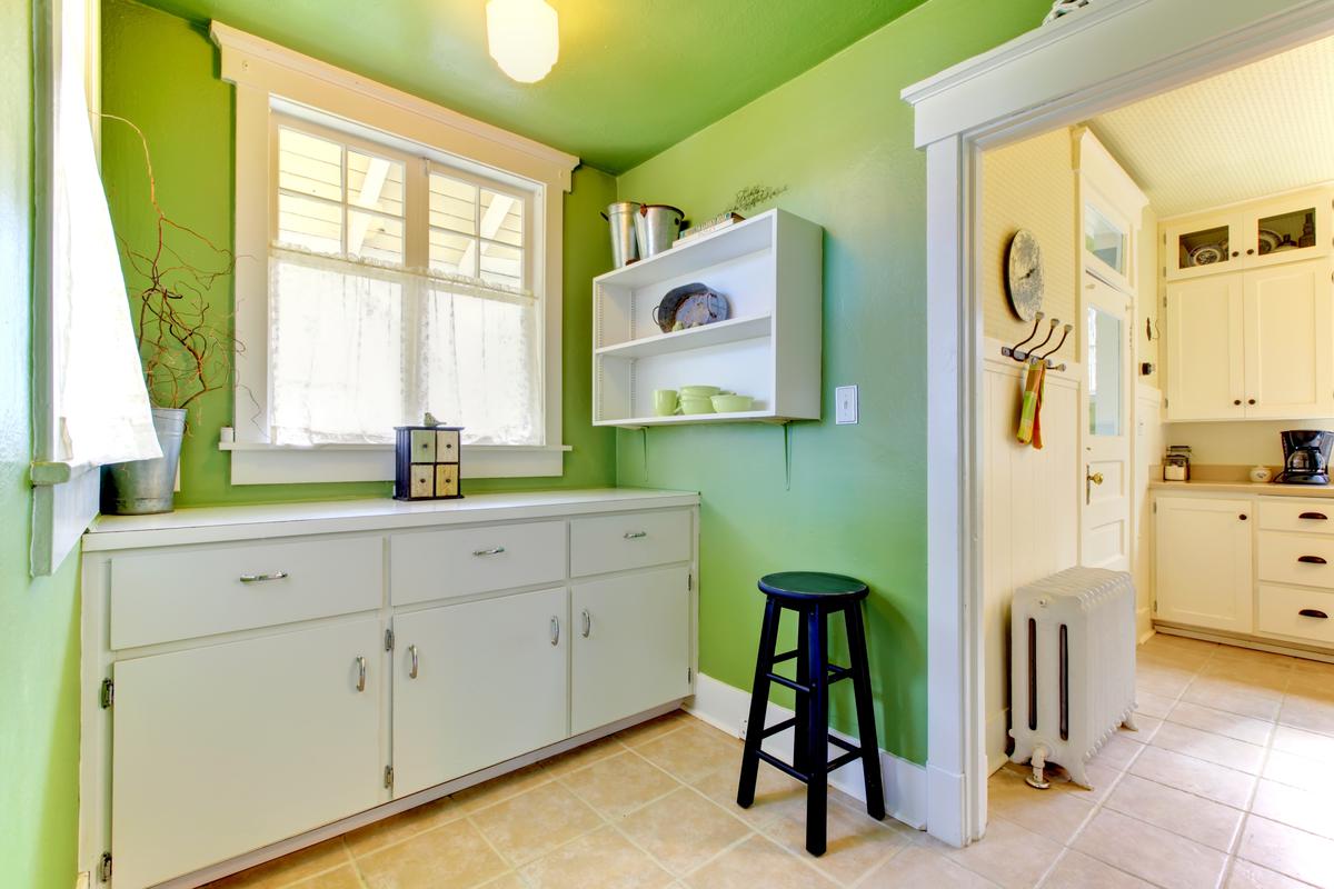 Why green is so popular with bright kitchen interiors.