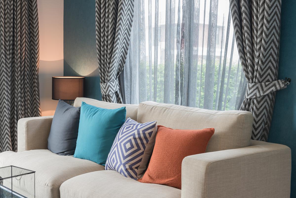 Working In Unique Patterns for Your Living Room Curtains