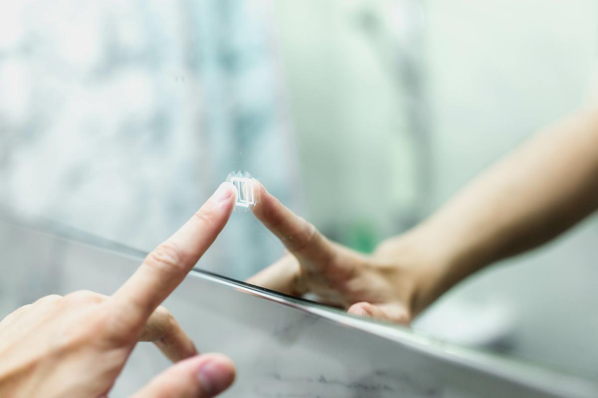 You Can Make A Touch Screen Mirror Yourself, Here's How