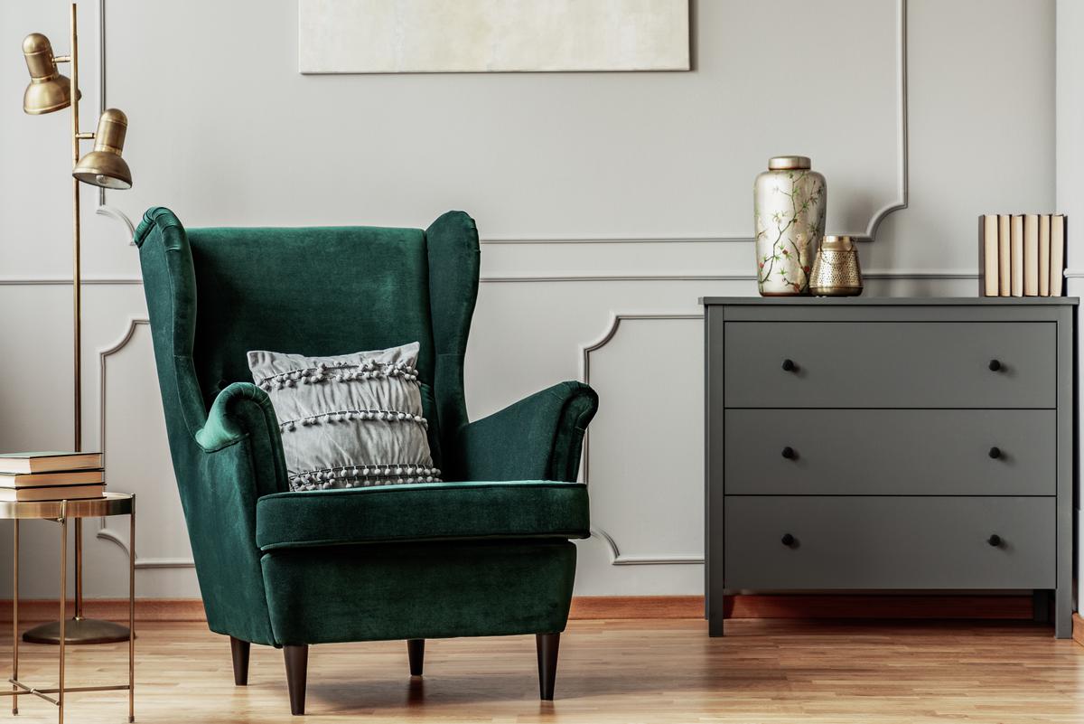 Elevate your space with Art Deco's iconic flair, featuring bold zigzags and chic chevrons, a perfect balance of classic black and white or daring navy and emerald green hues.