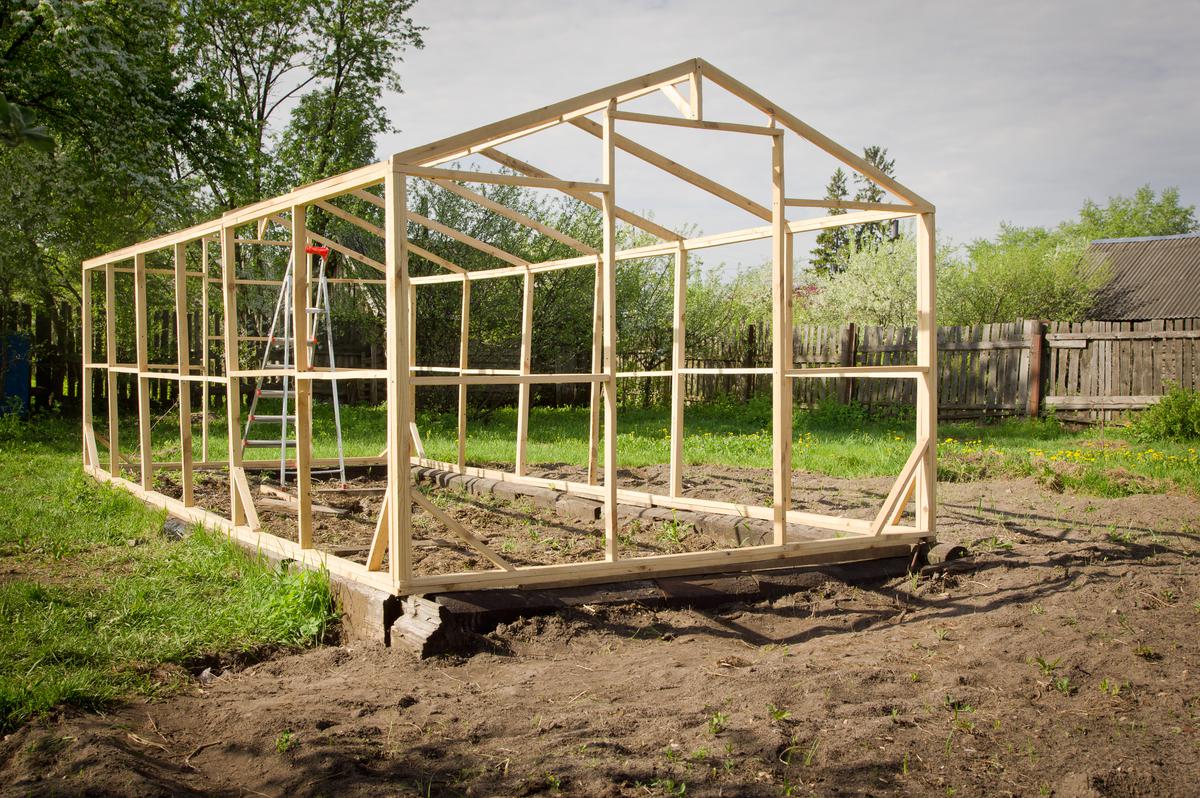 Building a Greenhouse Is Simpler Than It Seems