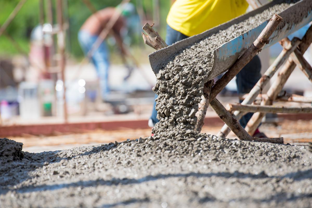 Explore the differences between cement and concrete for your future DIY projects.