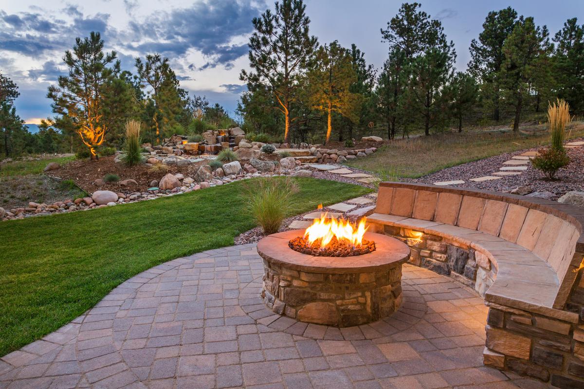 Circular Fire Pit Perfect for Groups