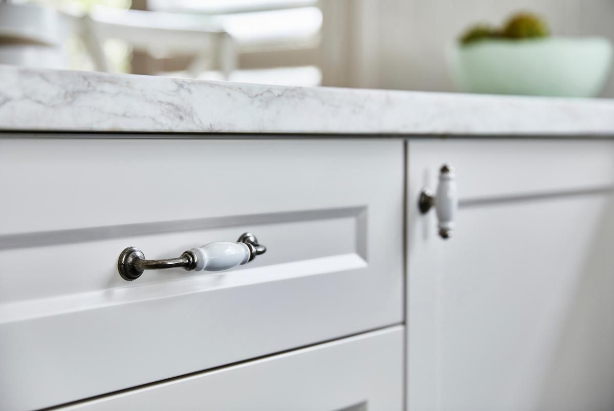 How Cabinet Handles Will Completely Change Your Kitchen