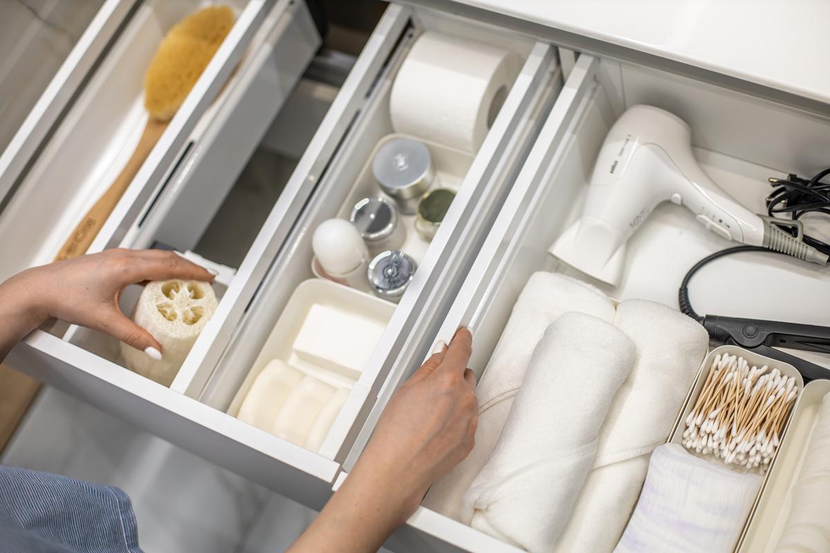 How to Start Decluttering Your Life