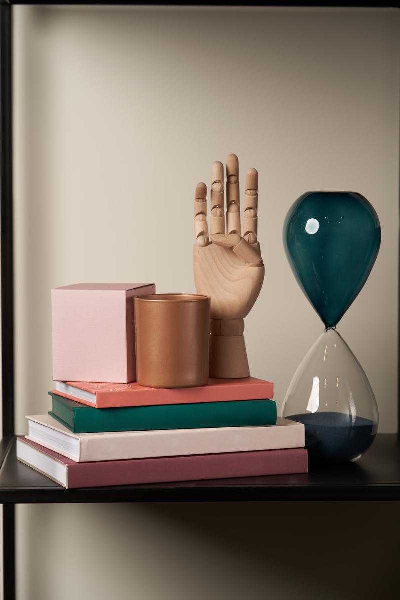 How to Use Books As Decor