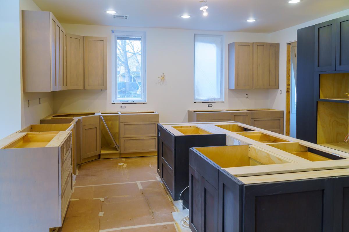 Experience the transformation of your kitchen with top-notch remodeling materials, from sleek countertops to modern cabinets.